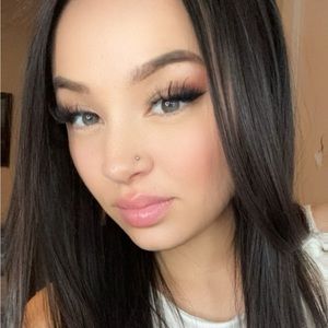 Meet your Posher, Breanna